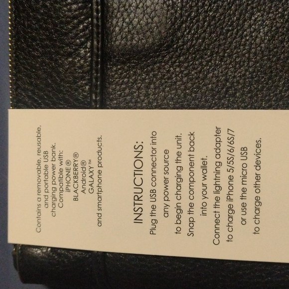 Aimee Kestenberg Genuine Leather Charging Black Wristlet #New MSRP $78 - Picture 9 of 9